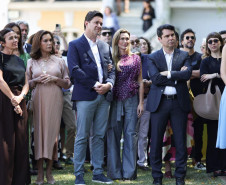 O governador Carlos Massa Ratinho Junior recepcionou nesta quarta-feira (3), em São Paulo, o presidente do Centre Pompidou, Laurent Le Bon, que chega ao Brasil para o início das ativações do Centre Pompidou Paraná, que acontecem nesta semana em Foz do Iguaçu