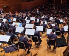 Orquestra Sinfônica do Paraná reúne mil pessoas em concerto inédito em Belo Horizonte