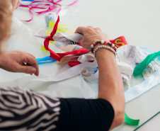 Arte para Maiores de novembro promove atividade online com a artista Mariana Palma