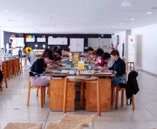 MON promove atividades com a presença do artista mexicano Gabriel de la Mora