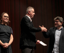 Entrega da reforma do telhado do Teatro Guaíra / parceria da AUDI - Apresentação de Ballet para 600 crianças de escolas públicas.