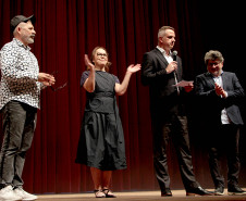 Entrega da reforma do telhado do Teatro Guaíra / parceria da AUDI - Apresentação de Ballet para 600 crianças de escolas públicas.
