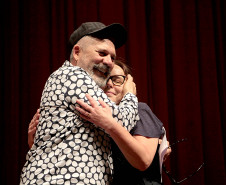 Entrega da reforma do telhado do Teatro Guaíra / parceria da AUDI - Apresentação de Ballet para 600 crianças de escolas públicas.