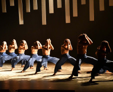Balé Teatro Guaíra inspira novas gerações em apresentações em Ibiporã