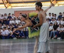 Programa Guaíra para Todos já levou arte a mais de 7.500 crianças em 2025
