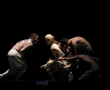 Balé Teatro Guaíra levanta a plateia e emociona no Festival de Dança de Londrina