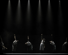 Balé Teatro Guaíra levanta a plateia e emociona no Festival de Dança de Londrina