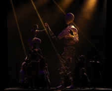 Balé Teatro Guaíra levanta a plateia e emociona no Festival de Dança de Londrina
