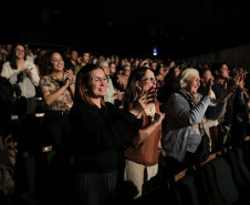 Balé Teatro Guaíra levanta a plateia e emociona no Festival de Dança de Londrina