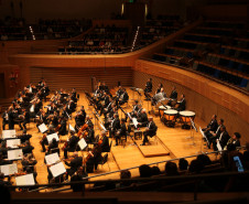 Orquestra Sinfônica do Paraná reúne mil pessoas em concerto inédito em Belo Horizonte
