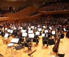 Orquestra Sinfônica do Paraná reúne mil pessoas em concerto inédito em Belo Horizonte