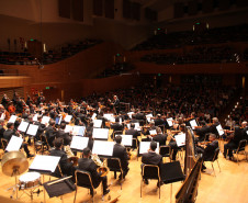 Orquestra Sinfônica do Paraná reúne mil pessoas em concerto inédito em Belo Horizonte