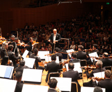 Orquestra Sinfônica do Paraná reúne mil pessoas em concerto inédito em Belo Horizonte