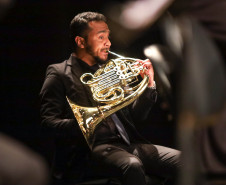 Recepção calorosa do público: Orquestra Sinfônica do Paraná abre o Festival de Música de Maringá