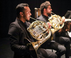 Recepção calorosa do público: Orquestra Sinfônica do Paraná abre o Festival de Música de Maringá