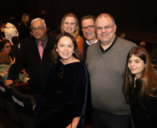 Ópera de Paris e Orquestra Sinfônica do Paraná emocionam Teatro Guaíra lotado