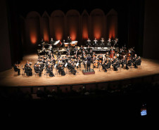 Ópera de Paris e Orquestra Sinfônica do Paraná emocionam Teatro Guaíra lotado