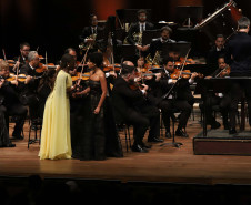 Ópera de Paris e Orquestra Sinfônica do Paraná emocionam Teatro Guaíra lotado