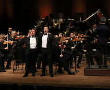 Ópera de Paris e Orquestra Sinfônica do Paraná emocionam Teatro Guaíra lotado