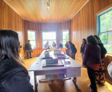 Curso resgata memória artística de Curitiba com foco nas pinturas decorativas da Casa Gomm