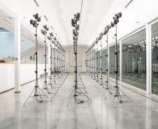 Com espetáculo cênico e musical e mostra multilinguagens, MUPA inaugura exposição “Céu-Eclipse”