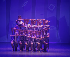 ALGO/RITMO, espetáculo da EDTG está de volta ao palco do Teatro Guaíra