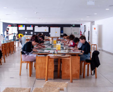 Com oficina de estêncil e interação com exposição, MON divulga agenda de dezembro