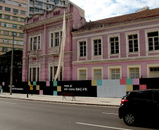 Estado firma acordo para retomada das obras do Museu de Arte Contemporânea do Paraná
