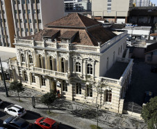 MAC e MON comemoram aniversários com novidades: confira a agenda cultural