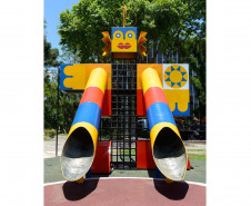 Com "Robô Interativo" e novas esculturas, MON apresenta obras inéditas na área externa