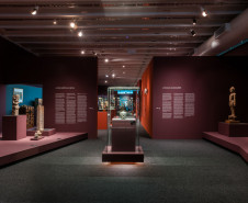 MON inaugura três exposições simultâneas no mês em que completa 23 anos