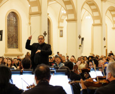 Orquestra Sinfônica do Paraná lota santuário na Lapa e segue para concerto em Campo Largo