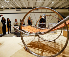 MON oferece visitas mediadas com a curadora Adélia Borges