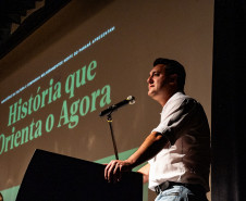 Ratinho Junior celebra preservação da história no lançamento do projeto Memória Paraná