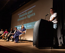 Ratinho Junior celebra preservação da história no lançamento do projeto Memória Paraná