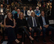 Ratinho Junior celebra preservação da história no lançamento do projeto Memória Paraná