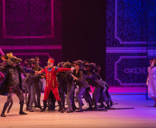 Agenda cultural tem "Quebra-Nozes", novas exposições no MIS-PR e Biblioteca cheia