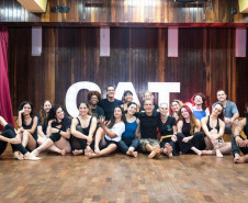 Curso gratuito do Teatro Guaíra forma 95 artistas de três regiões do Paraná