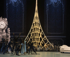 Com ingressos esgotados, “O Quebra-Nozes” chega ao Teatro Guaíra nesta semana