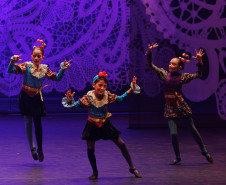 "O Quebra-Nozes": montagem do Guaíra emociona plateia lotada na primeira apresentação