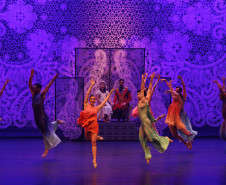 "O Quebra-Nozes": montagem do Guaíra emociona plateia lotada na primeira apresentação