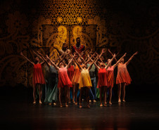 "O Quebra-Nozes": montagem do Guaíra emociona plateia lotada na primeira apresentação