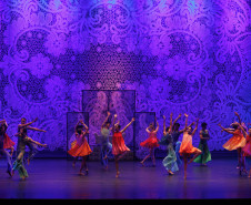 "O Quebra-Nozes": montagem do Guaíra emociona plateia lotada na primeira apresentação