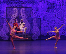 "O Quebra-Nozes": montagem do Guaíra emociona plateia lotada na primeira apresentação