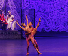 "O Quebra-Nozes": montagem do Guaíra emociona plateia lotada na primeira apresentação