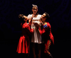 "O Quebra-Nozes": montagem do Guaíra emociona plateia lotada na primeira apresentação