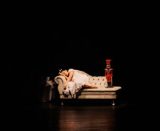 "O Quebra-Nozes": montagem do Guaíra emociona plateia lotada na primeira apresentação