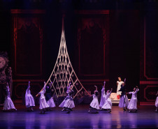 "O Quebra-Nozes": montagem do Guaíra emociona plateia lotada na primeira apresentação