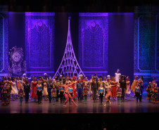 "O Quebra-Nozes": montagem do Guaíra emociona plateia lotada na primeira apresentação