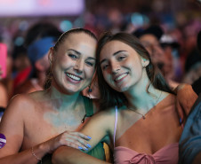 Roupa Nova mais do que dobra público de dois anos atrás no Verão Maior Paraná em Matinhos